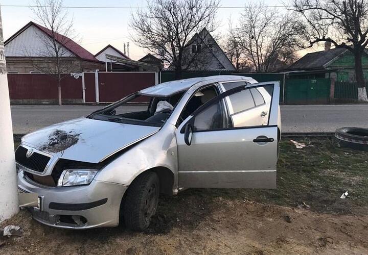 На Кубани пьяный водитель перевернул иномарку 