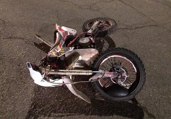 На Кубани в ДТП с легковушкой пострадал юный мотоциклист 