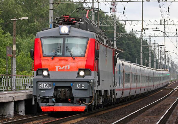 Новый туристический поезд будет ходить через Сочи и Новороссийск 