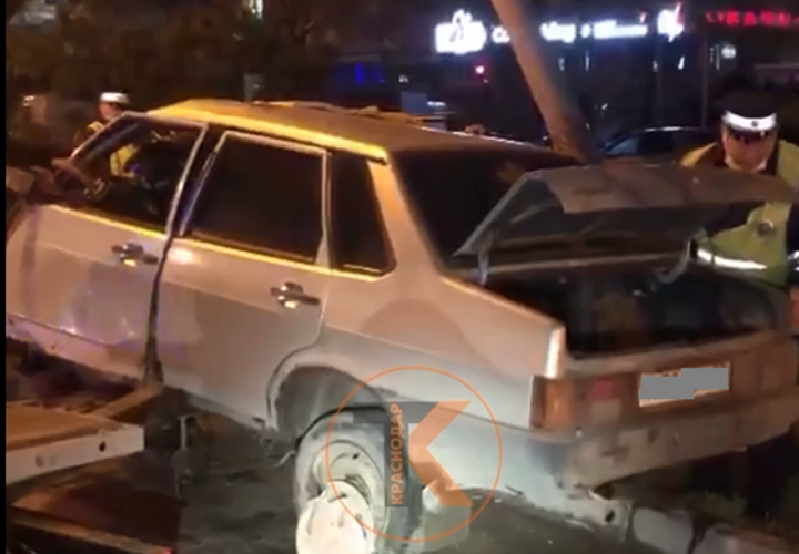 В Анапе пьяный водитель чудом выжил после жесткой аварии