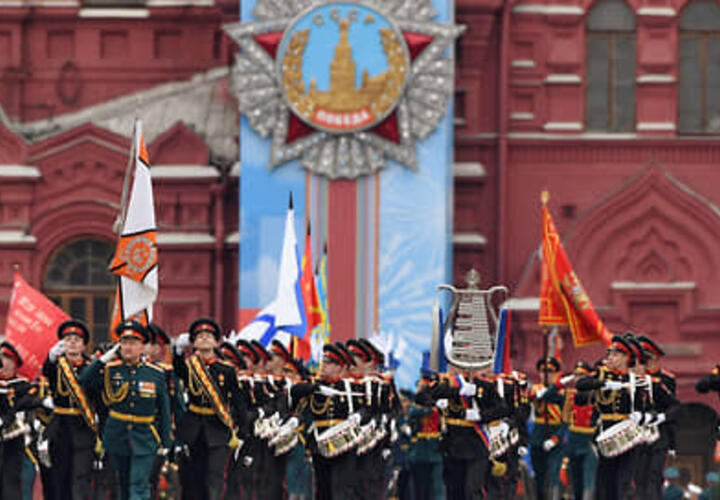 На Кубани в двух городах завершились военные парады в честь 76-летия Победы