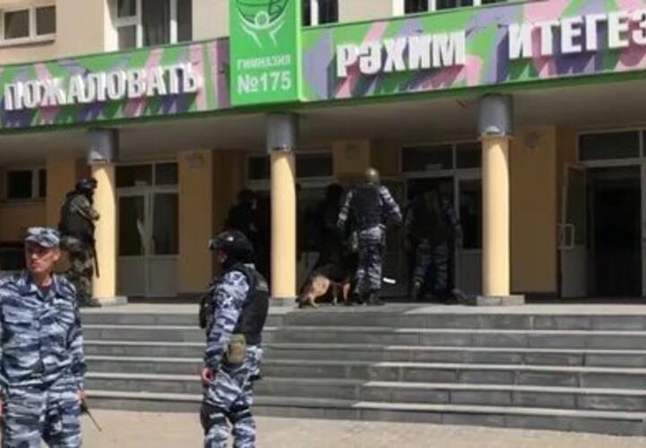 Школу в Казани во время стрельбы охраняла вахтерша 