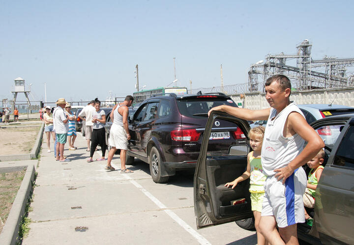 В Единой Транспортной Дирекции рассказали, что переправа в Крым работает без сбоев