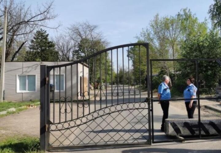 В Краснодарском крае разрешили посещать кладбища в майские выходные