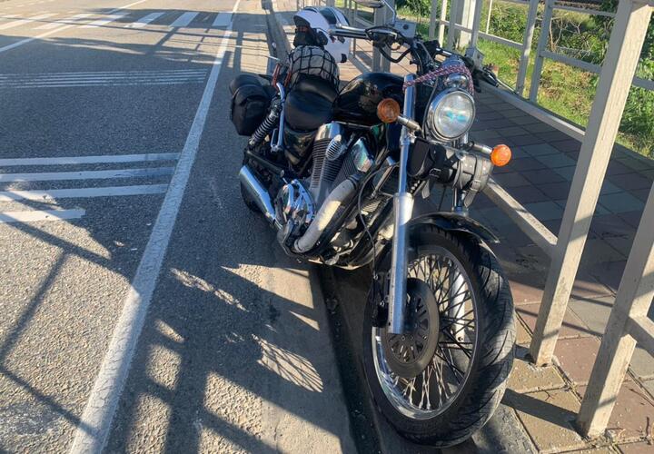В Сочи мотоциклист сбил подростка на пешеходном переходе