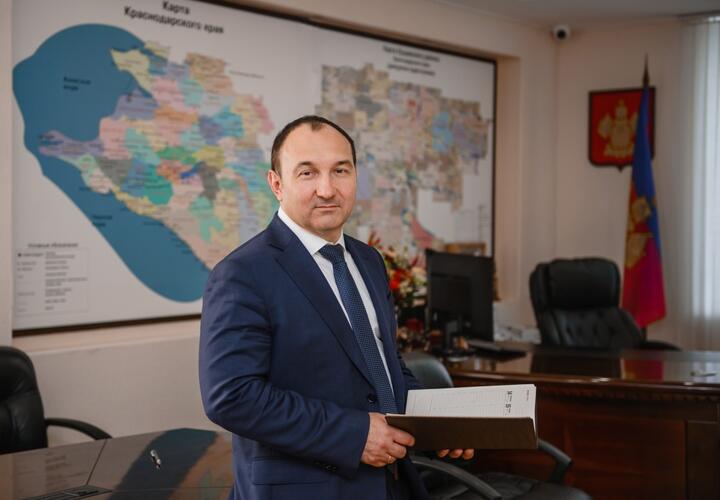 Глава Кущевского района Кубани Илья Гузев заплатит штраф за отсутствие квартир у детей-сирот