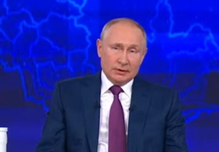 Путин: увольнять при медотводе от вакцинации незаконно
