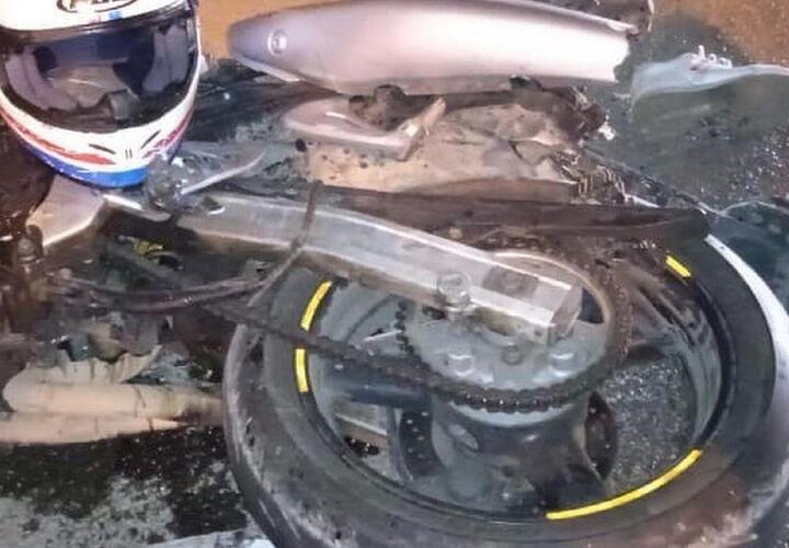 На Кубани мотоциклист протаранил иномарку и погиб