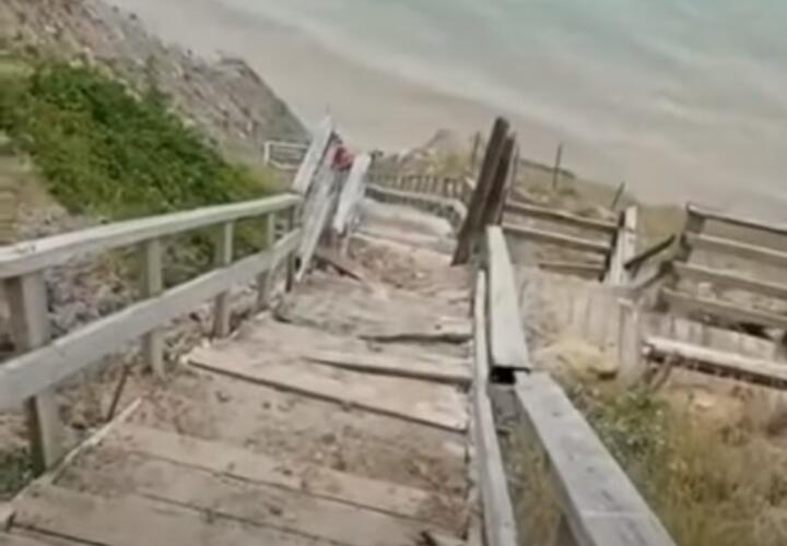 В Анапе уничтожена лестница «400 ступеней» ВИДЕО