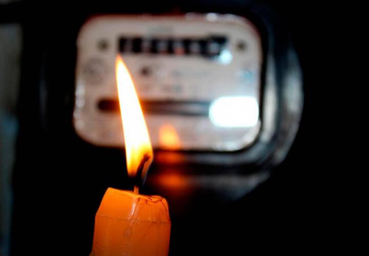 В Краснодаре почти три тысячи человек остались без света