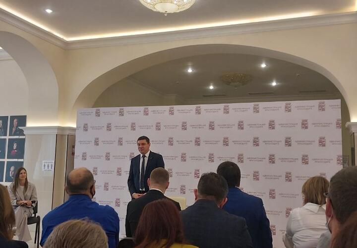 Евгений Первышов в роли мэра провел свою последнюю пресс-конференцию