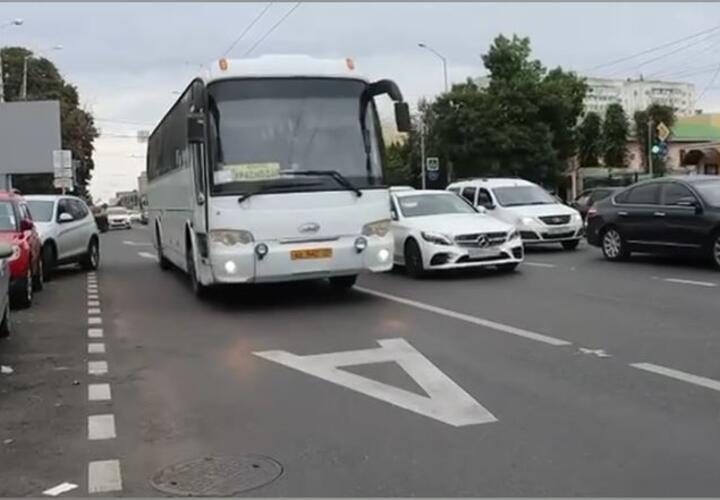 На улице Северной в Краснодаре выделят полосу для общественного транспорта