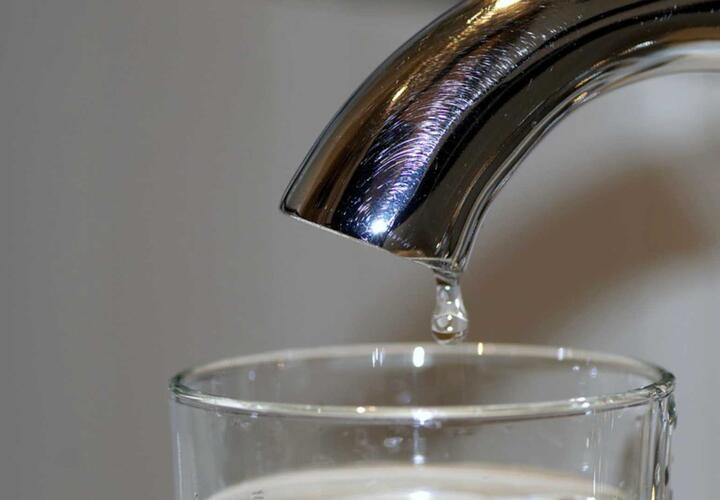 В Краснодаре почти полторы тысячи человек остались без воды 