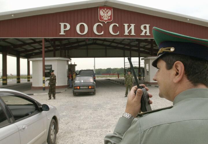 В Сочи на границе с Абхазией нашли пистолет с патронами