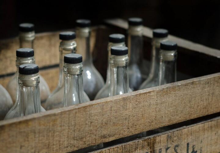 В Тимашевске у бутлегеров изъяли 6 тысяч литров алкоголя
