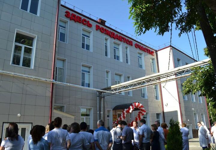 В Краснодаре на две недели закроют роддом Зиповской больницы