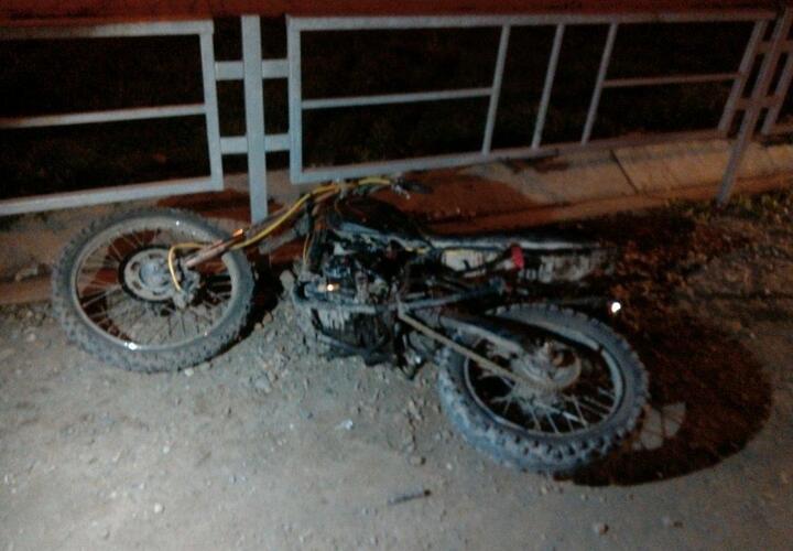 В Анапе мотоциклист, лишенный прав, сбил человека