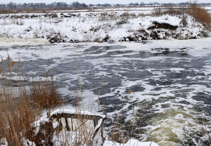 На Кубани уровень воды в реке Сосыка достиг критических отметок