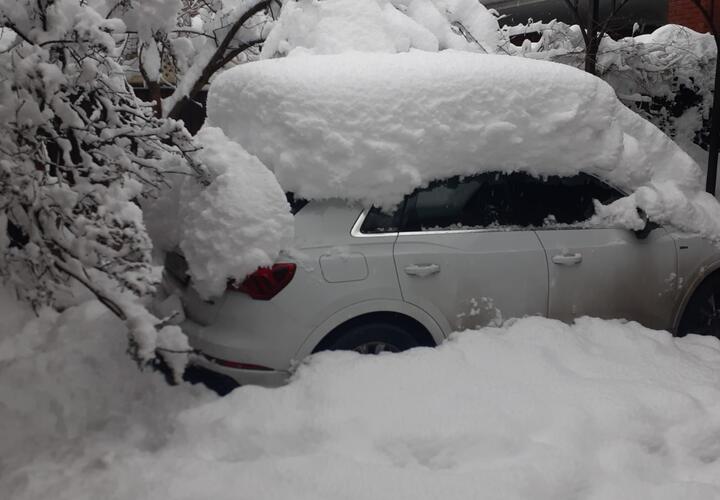Синоптики рассказали, как долго Кубань будет заваливать снегом