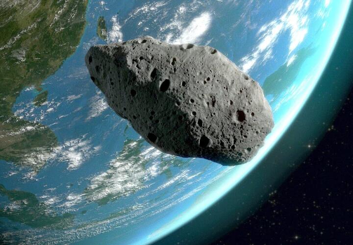 В МЧС предупредили о 30-тонном астероиде, который летит к Земле