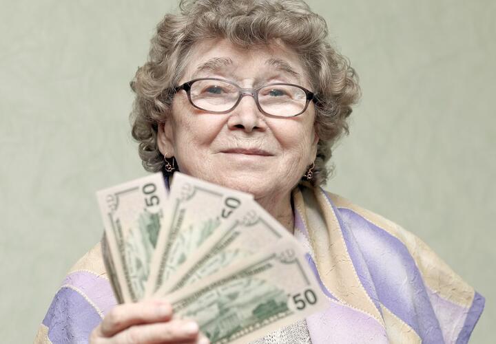 На Кубани пенсионерка придумала жуликов, чтобы не платить кредиты