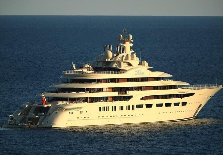 В Германии конфисковали яхту российского миллиардера Усманова