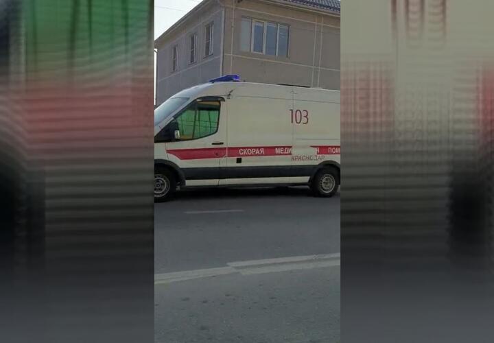 В Краснодаре около автобуса умер мужчина ВИДЕО