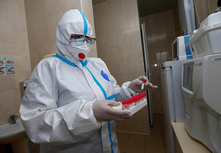 В Краснодарском крае третий день подряд COVID-19 заболевают по полторы тысячи жителей