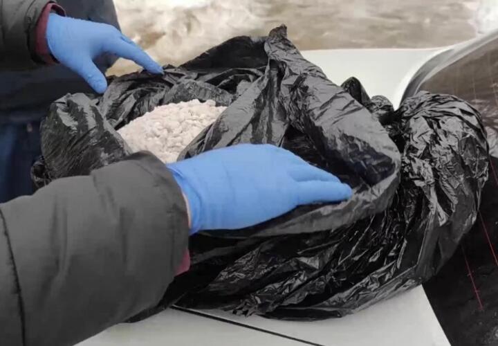 У водителя из Краснодара в машине нашли 10 кг мефедрона 