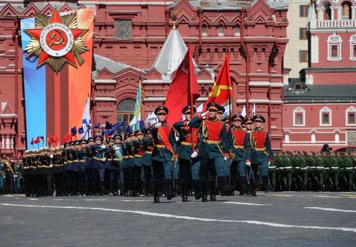 В России Парад Победы состоится 9 мая в очном формате
