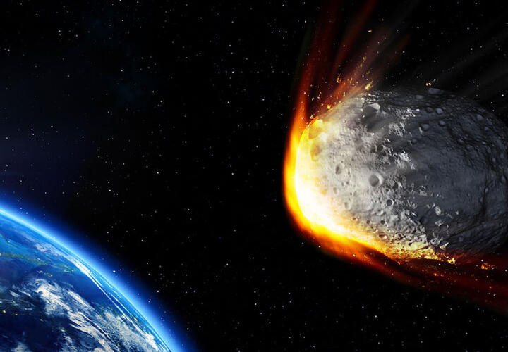 К земле приближается огромный астероид