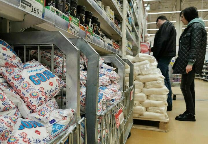 Депутаты предложили в магазинах указывать цену за килограмм, метр или литр
