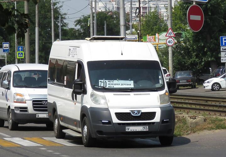 В Краснодаре водитель маршрутки умер за рулем