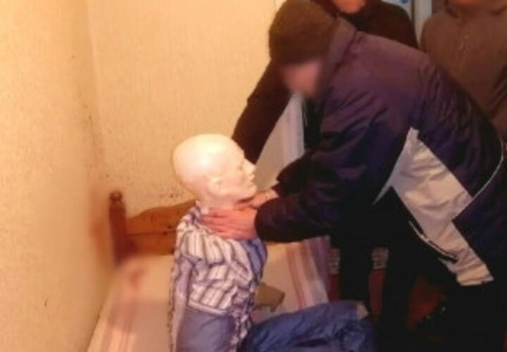 Житель Кубани задушил родного отца за беспорядок в доме