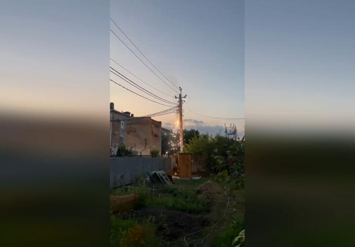 В Краснодаре загорелись линии электропередачи ВИДЕО