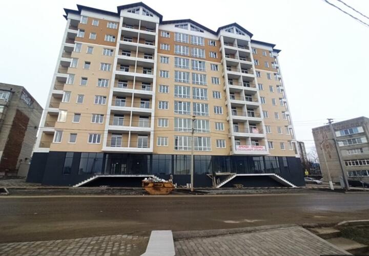 Чиновница мэрии Крымска разрешила эксплуатировать опасную многоэтажку