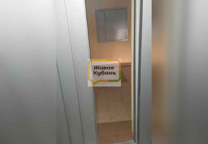 Дребезжащий лифт напугал жителей многоэтажки в Краснодаре ВИДЕО