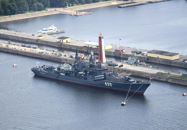 Сегодня в России отмечают День Военно-морского флота