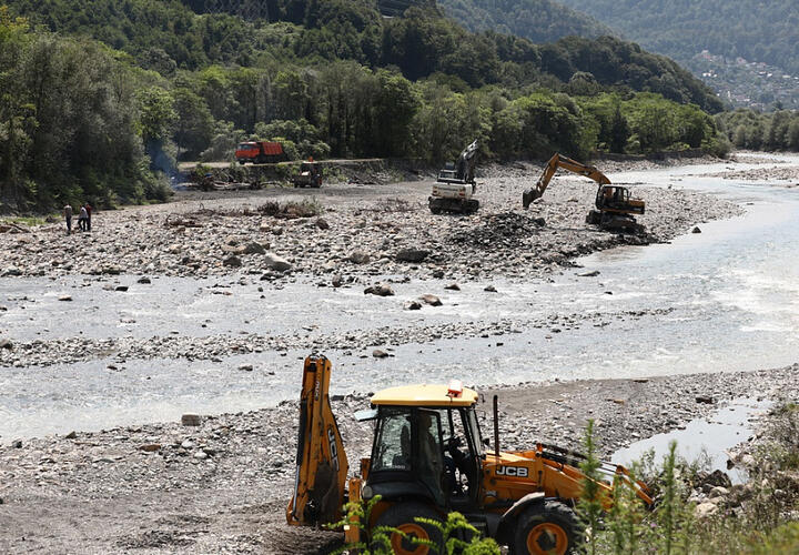 Кубань получила 120 млн на расчистку рек в Сочи и Туапсинском районе