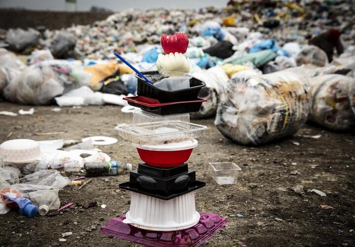 На Кубани и в Крыму запретят пластиковую посуду и одноразовые трубочки