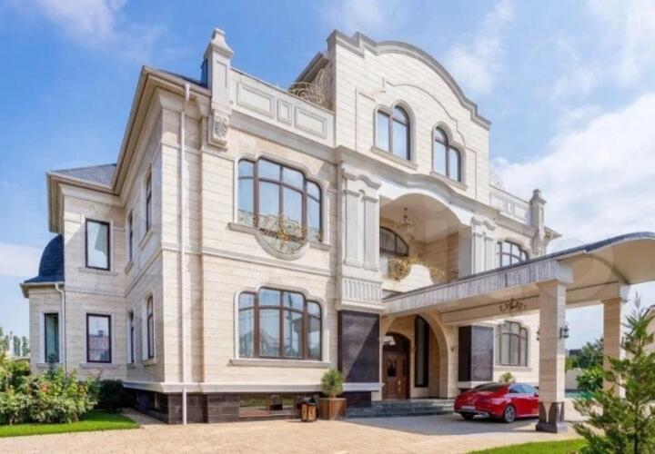 В Краснодаре продают дом за 700 млн рублей