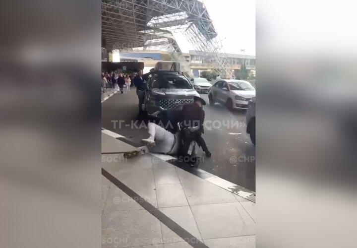 Стали известны подробности дебоша в аэропорту Сочи