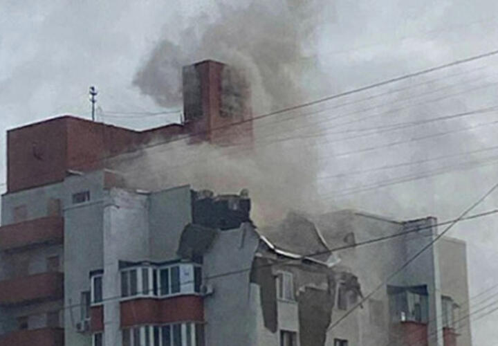 Во время обстрела Белгорода пострадал многоквартирный дом 