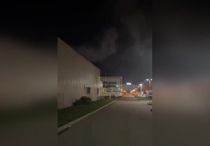 Жители Краснодара вновь страдают от удушающего дыма с завода