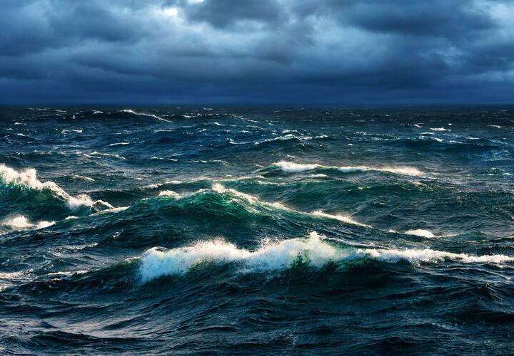 В Новороссийске на море ожидается шторм