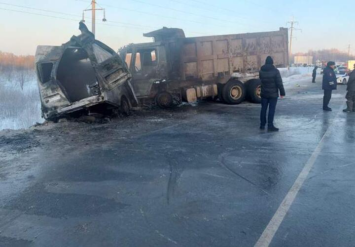 В ДТП с грузовиком погибла бригада медиков скорой помощи