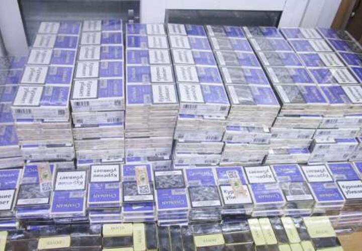 В Сочи пресекли попытку ввоза более 1000 пачек контрабандных сигарет