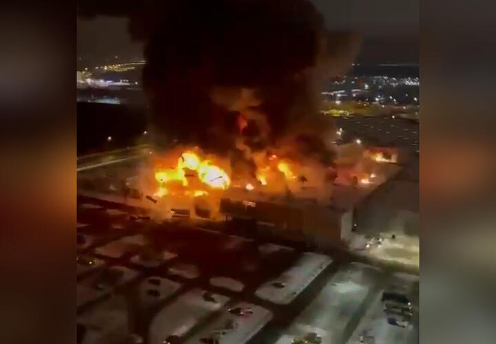 Взрывы в московском гипермаркете попали на видео