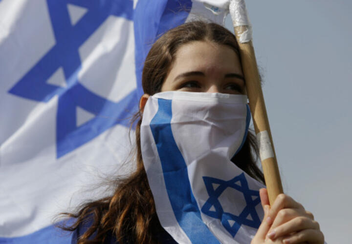 Против нового правительства Израиля вышли на протесты 80 тысяч человек