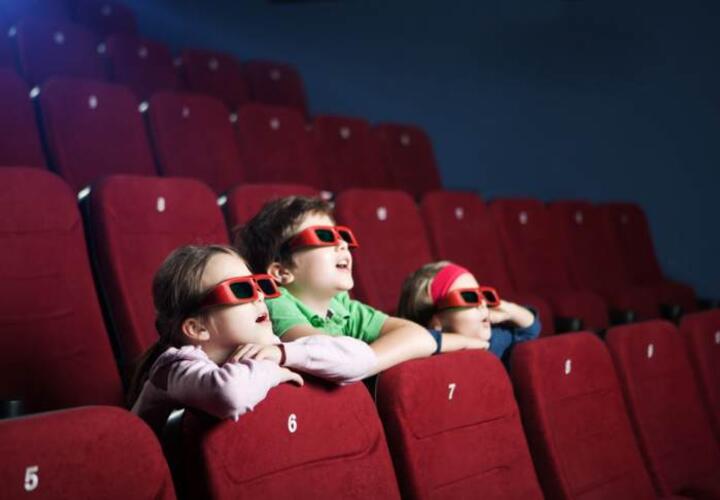 В России школьные уроки будут проводить в кинотеатрах